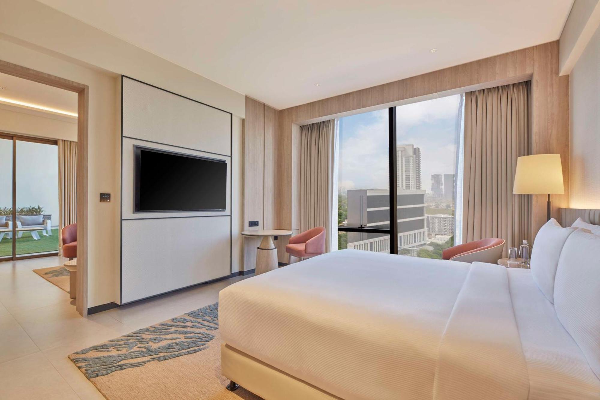 Hilton Gurugram Baani City Centre Gurgaon Zewnętrze zdjęcie