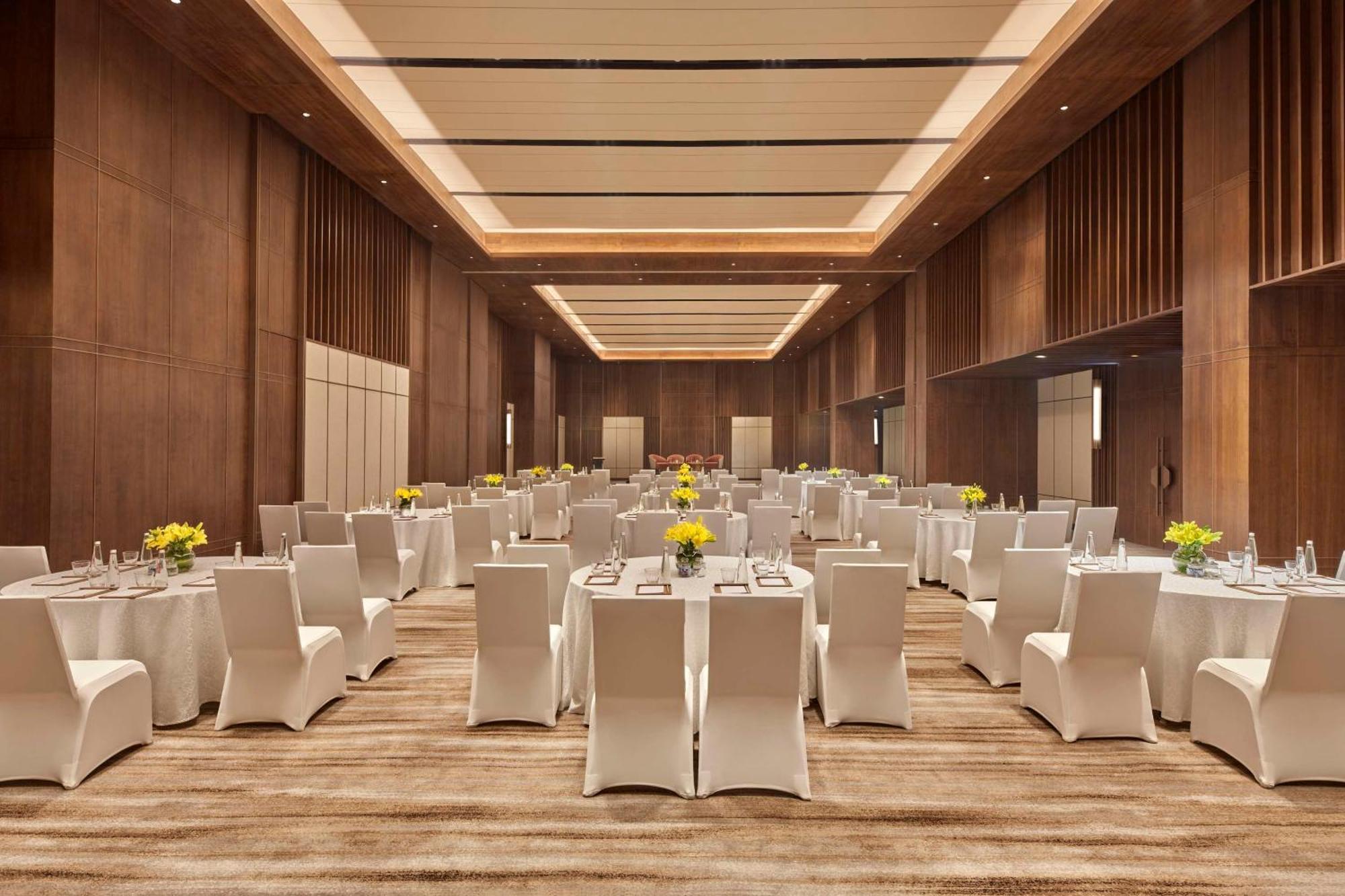 Hilton Gurugram Baani City Centre Gurgaon Zewnętrze zdjęcie